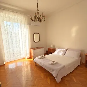 Apartment 2 June, La Spezia
